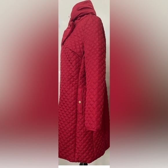 Isaac Mizrahi Live Women's Red Polyester Bow Quilted Coat Size 12 preowned. A246 - Picture 3 of 5